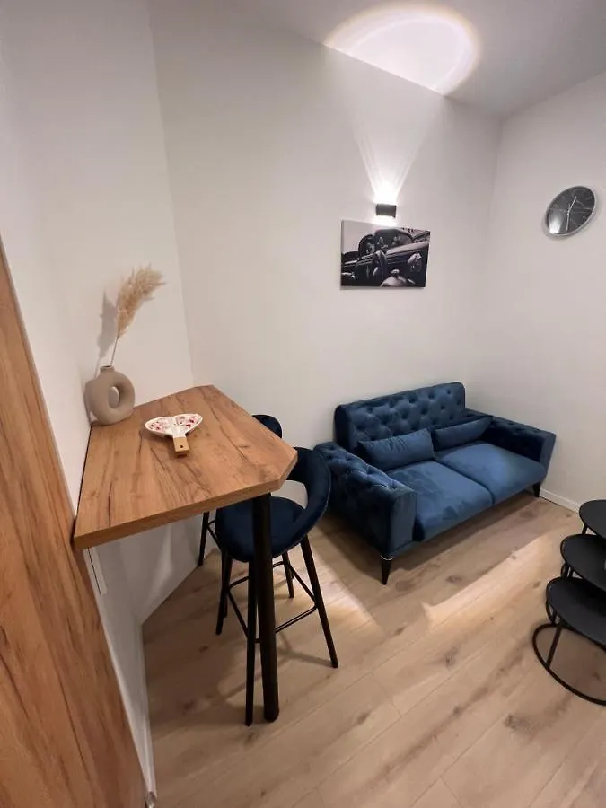 Fiume La Guardia Apartment 0*, Rijeka Croatia