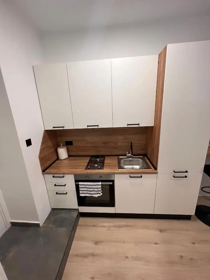 Fiume La Guardia Apartment 0*, Rijeka Croatia