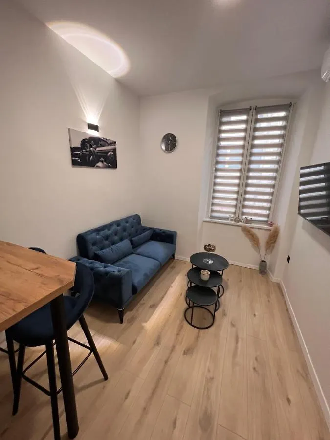 Fiume La Guardia Apartment
