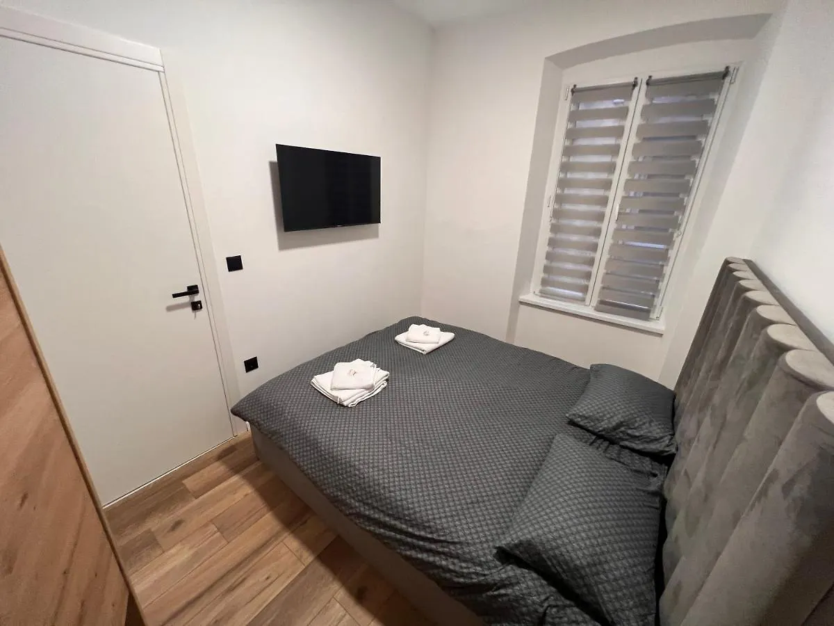 Fiume La Guardia Apartment  Rijeka