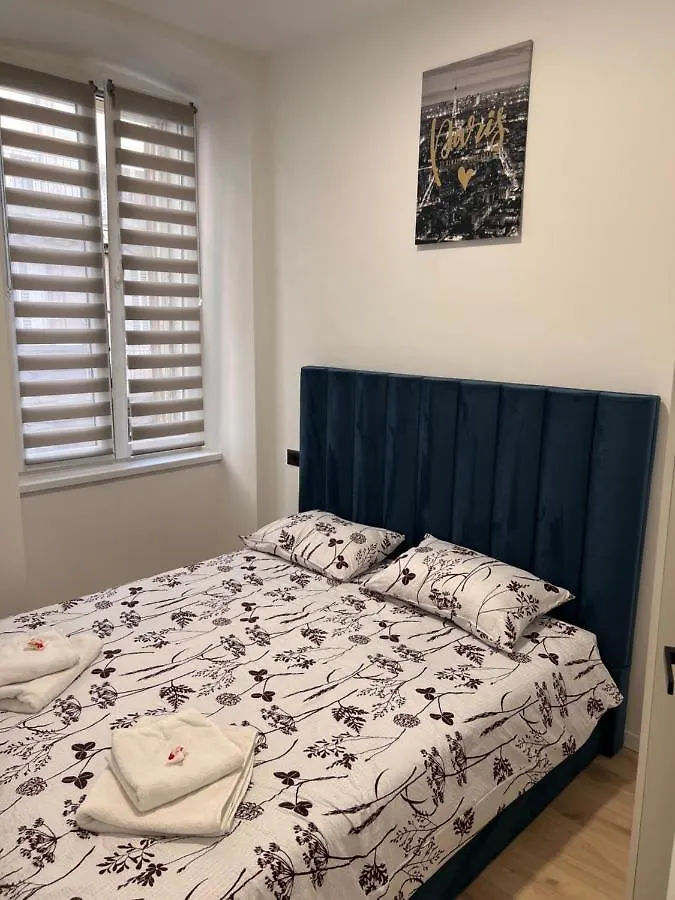 Fiume La Guardia Apartment 0*, Rijeka Croatia